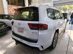 تۆیۆتا لاند کروزەر